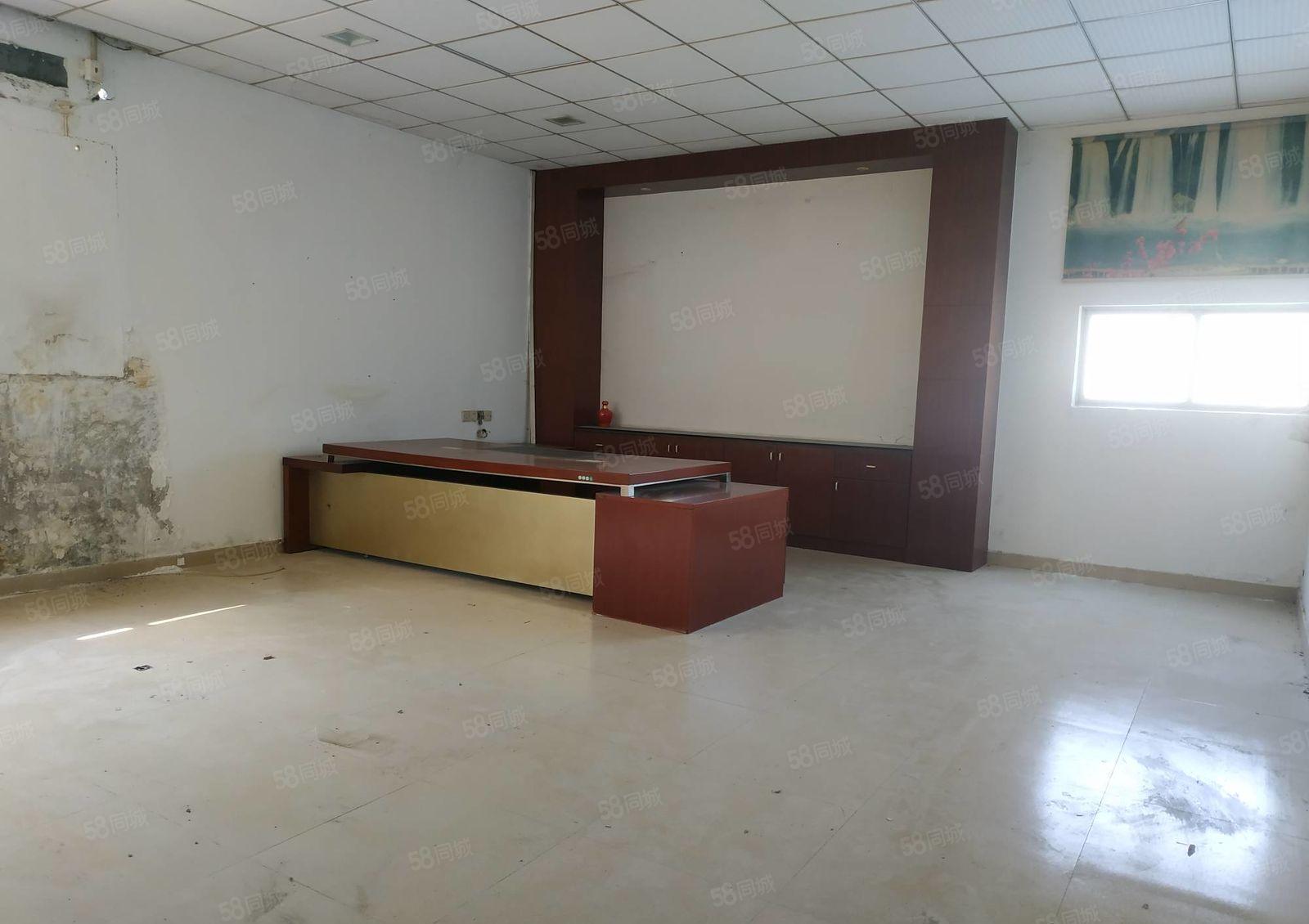 南山西丽 大磡工业区新出1500平厂房直租 带卸货平台