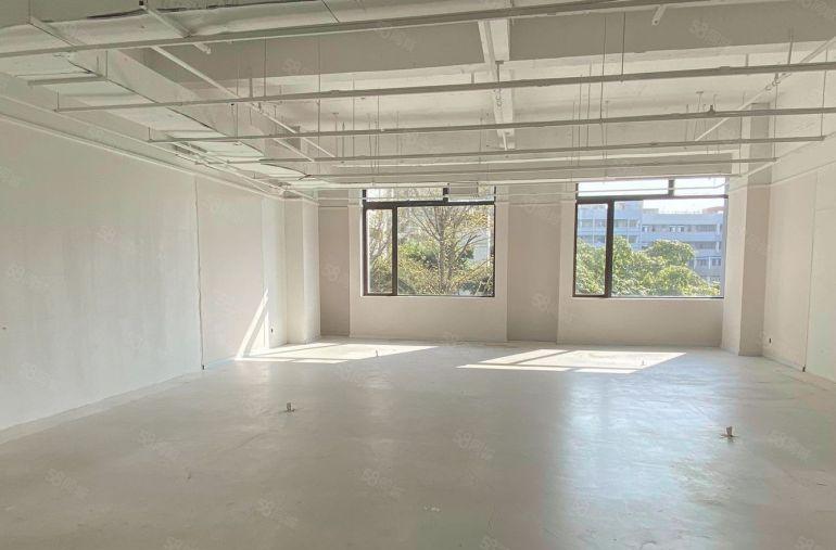 特价几十块南山南油服装城直播间办公室特价