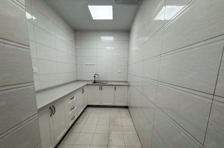 100平起租南山科技园南区原房东办公厂房出租1000平精装修