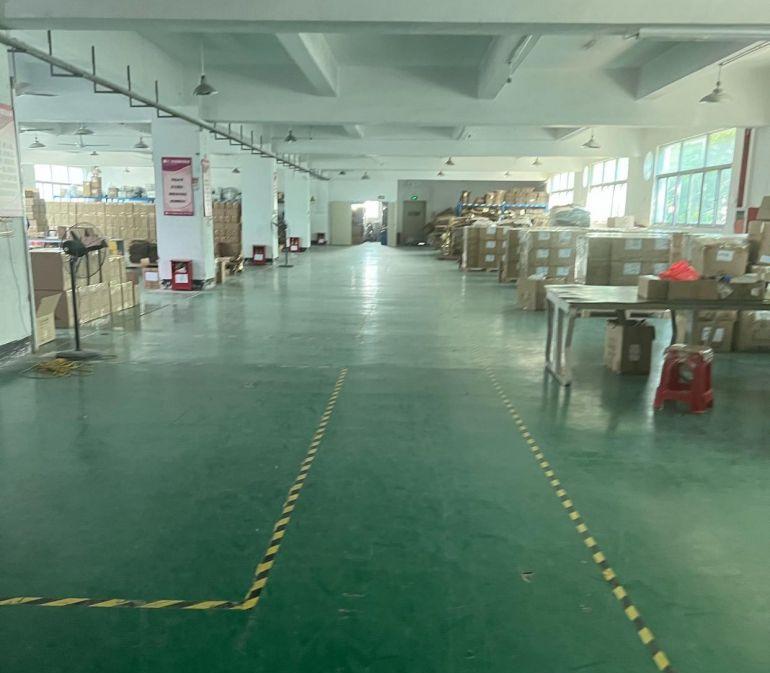 龙岗地铁14号线100米标准厂房分租500-1500平方