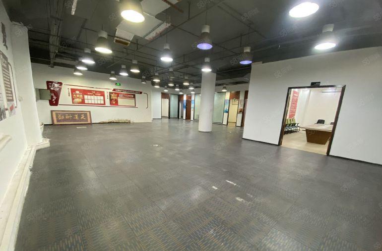 40元 南山西丽厂房办公室 大货梯和卸货平台 生产加工仓库