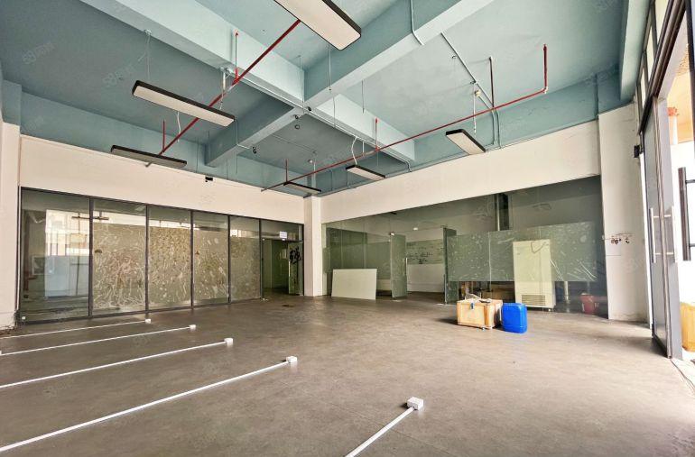 南山西丽塘朗片区新出一楼338平方，行业不限