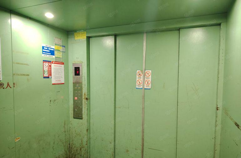 石岩北环原房东一楼厂房招租1500平层高6米，面积实在