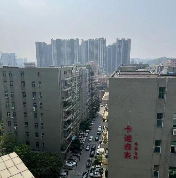 固戍地铁口原房东厂房50-1800平分租停车位充足好招工