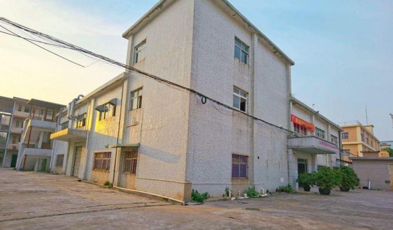 沙井地铁200米一楼1100平电商仓库厂房出租独门独院有宿舍