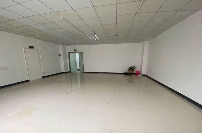 南山西丽地铁站小面积138，200，300平办公仓库水电齐全