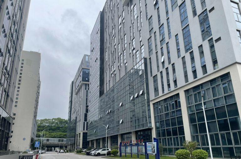 南山科技园新出楼上带精装研发办公场地1180平厂房出租