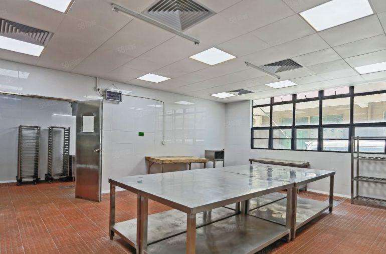 留仙大道1600平现成一楼中央厨房出租 楼上分租89平起