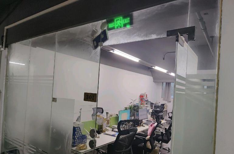 出租龙岗坂田南坑第二工业区厂房仓库办公室面积150