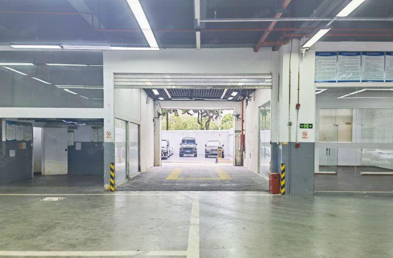 大学城350平一楼新出 层高5米 可做商铺使用（行业不限）