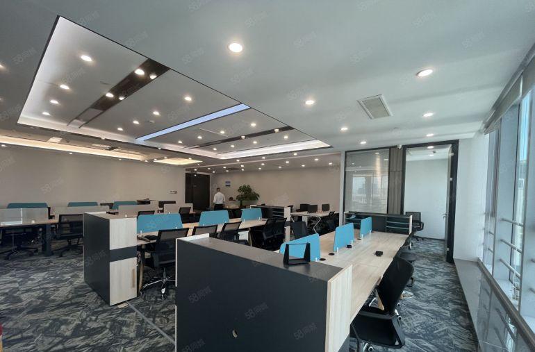 南山科技园地铁口旁500平方办公室厂房带家私交通方便超大空地