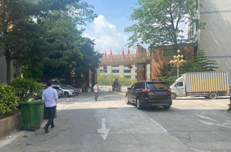 光明村委独栋厂房出租5000平1至4层可分租独门独院仓库出租