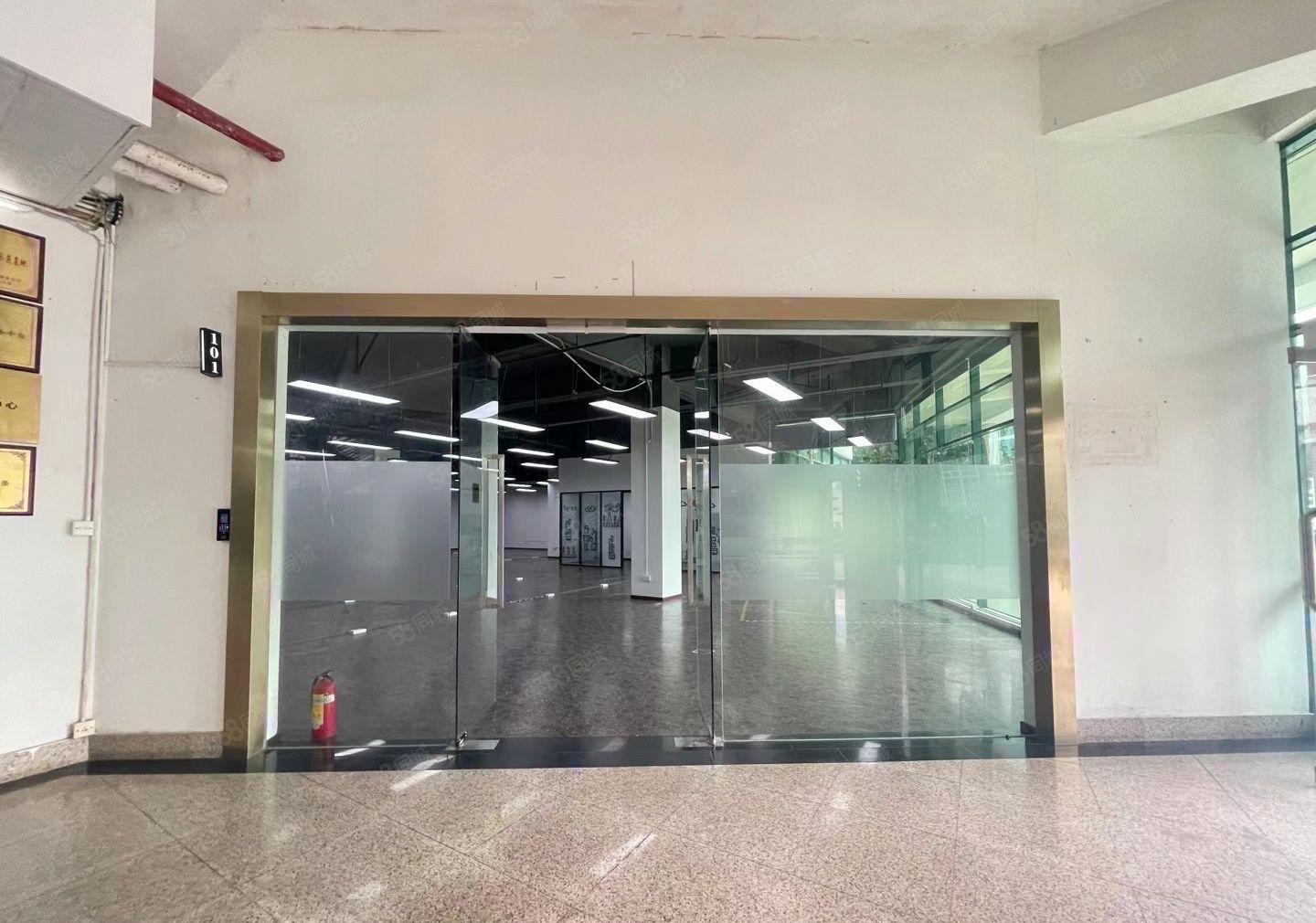 新放租一楼办公室 1080平米 深大地铁站