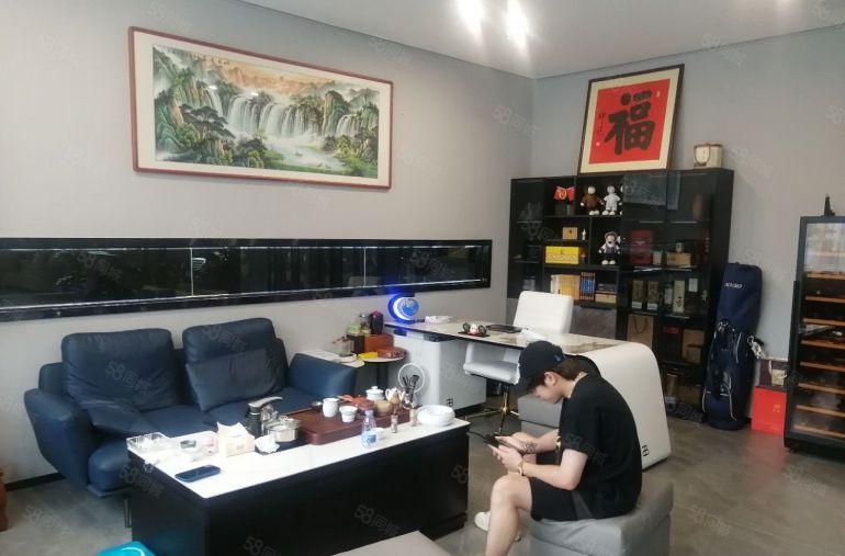 层高5米 南山科技园一楼商业直租 面积768平使用率70