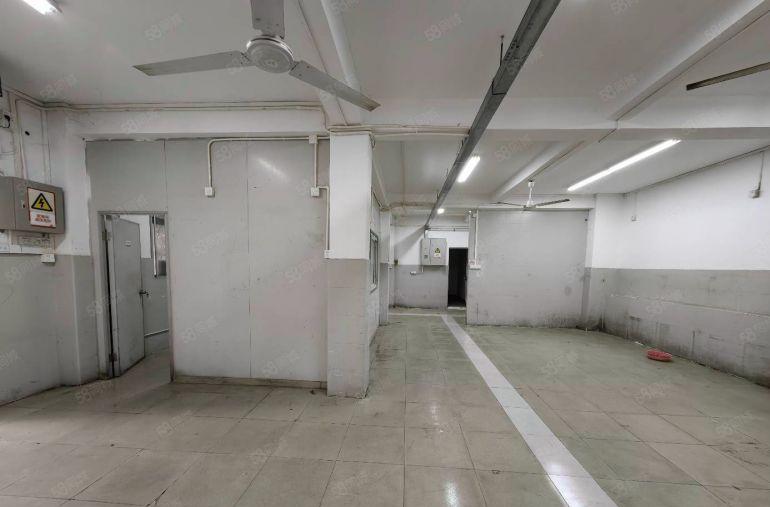 一楼仓库出租 210平米 租金45元