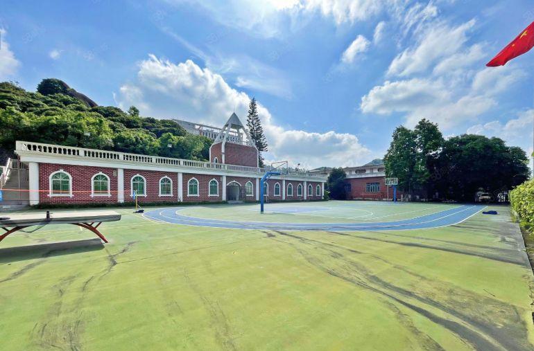 南山 独门独院5686平方 带超大空地 行业不限