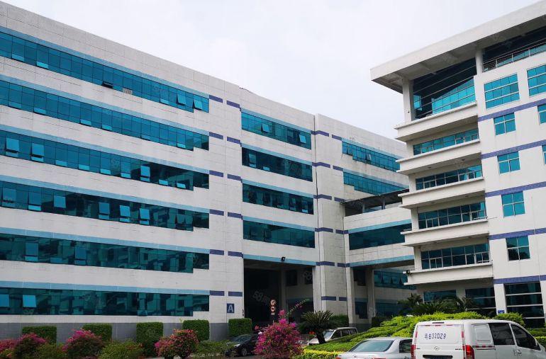 南山西丽高薪智能产业园210，500平采光通透，落地大窗