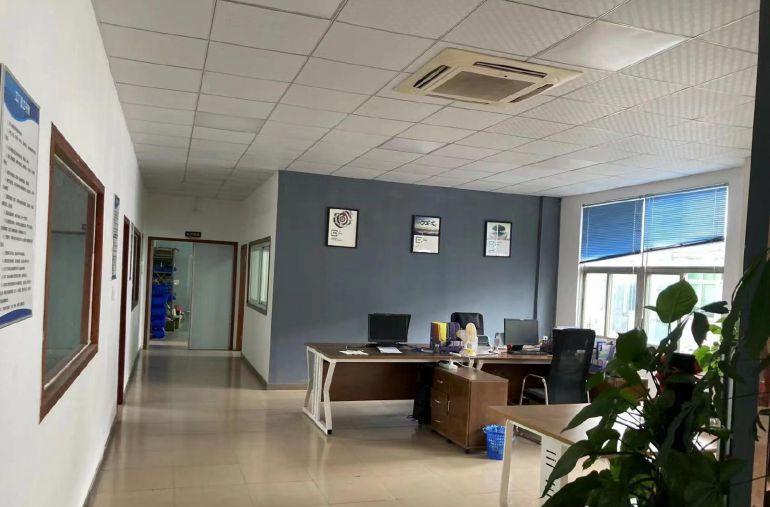 业主出租宝安石岩石龙大道36厂房