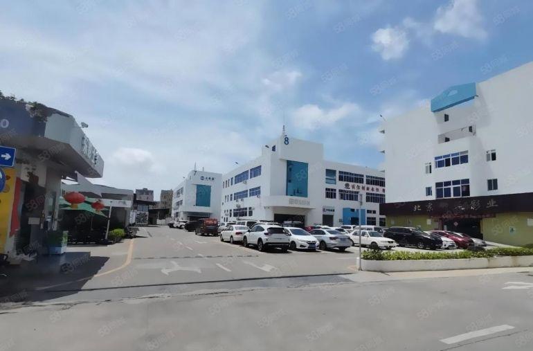 布吉李朗原房东工业园新出楼上带装修2000平厂房出租可分租