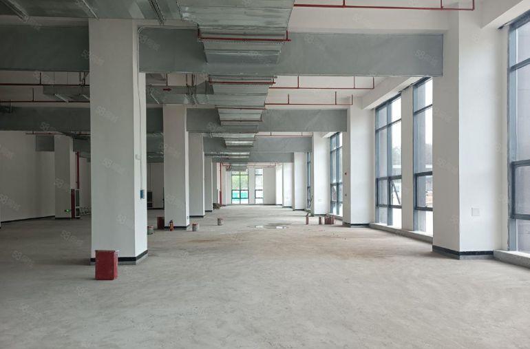 企业总部原房东龙华大浪工业园8800平全新厂房仓库出租