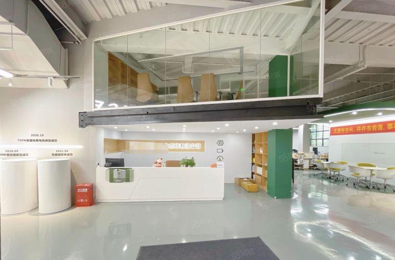 独门独院 带大院子1600平 精装带阁楼 办公展厅设计