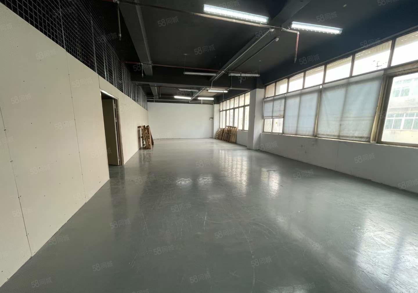 车公庙特价仓库125平方9500元 地铁20米 适合各类仓库