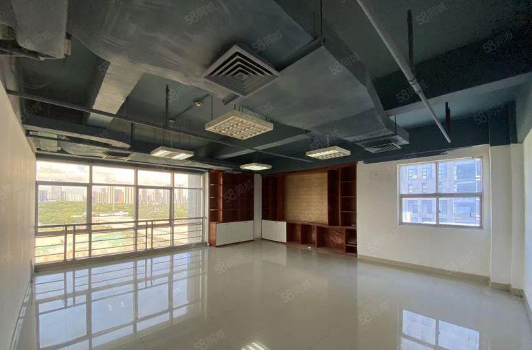 南山区科技园北450平 近松坪山公园 精装办公室 使用率8成