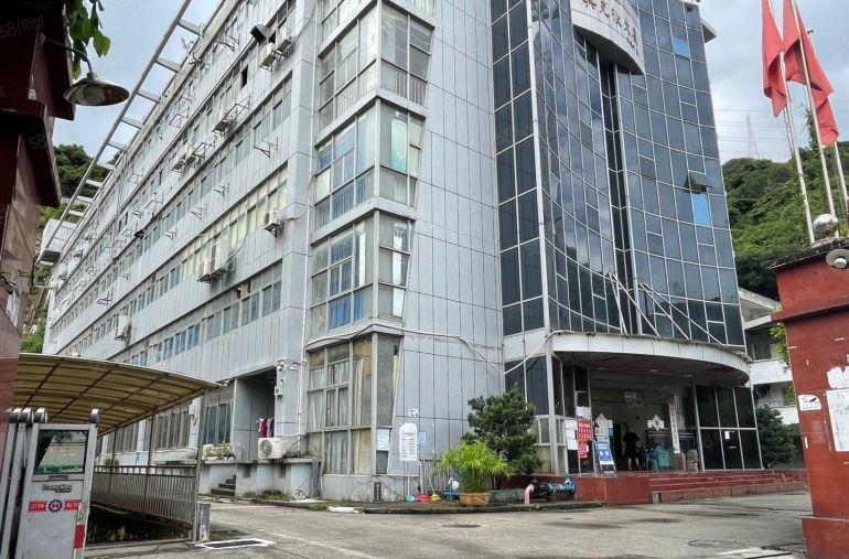 稀有房源！盐田东海道旁边红本厂房2000平出租园区形象非常好