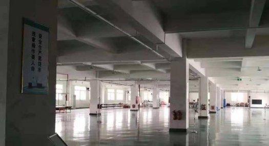 三角镇标准厂房出租，面积3500平方